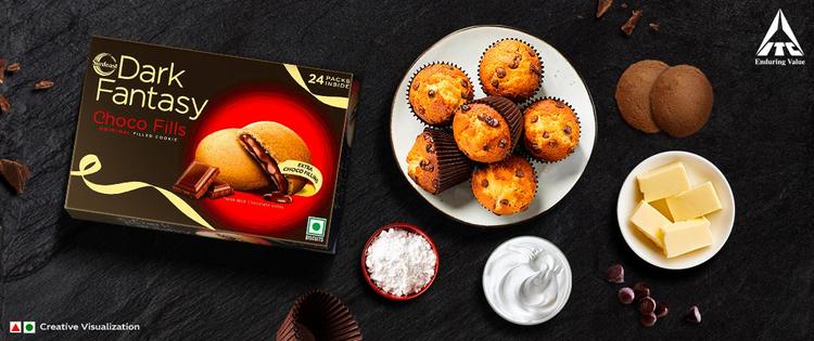 Learn How to Make Delicious Homemade Cupcakes with Dark Fantasy Biscuits